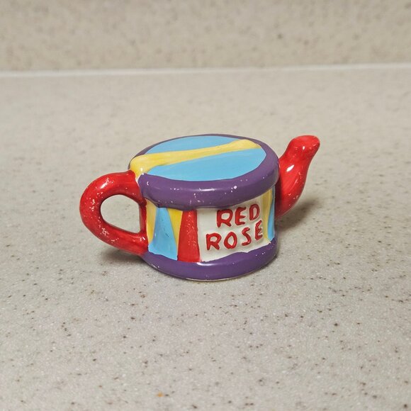 Vintage - 1997 Red Rose Mini Teapots Lot Roseville - Toy Drum - Picture 1 of 2
